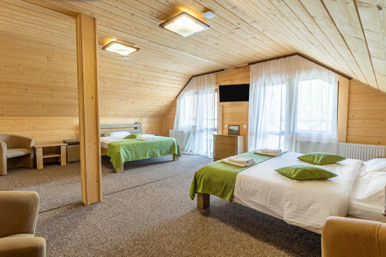 Konopka Guest House Bukovel Exterior photo